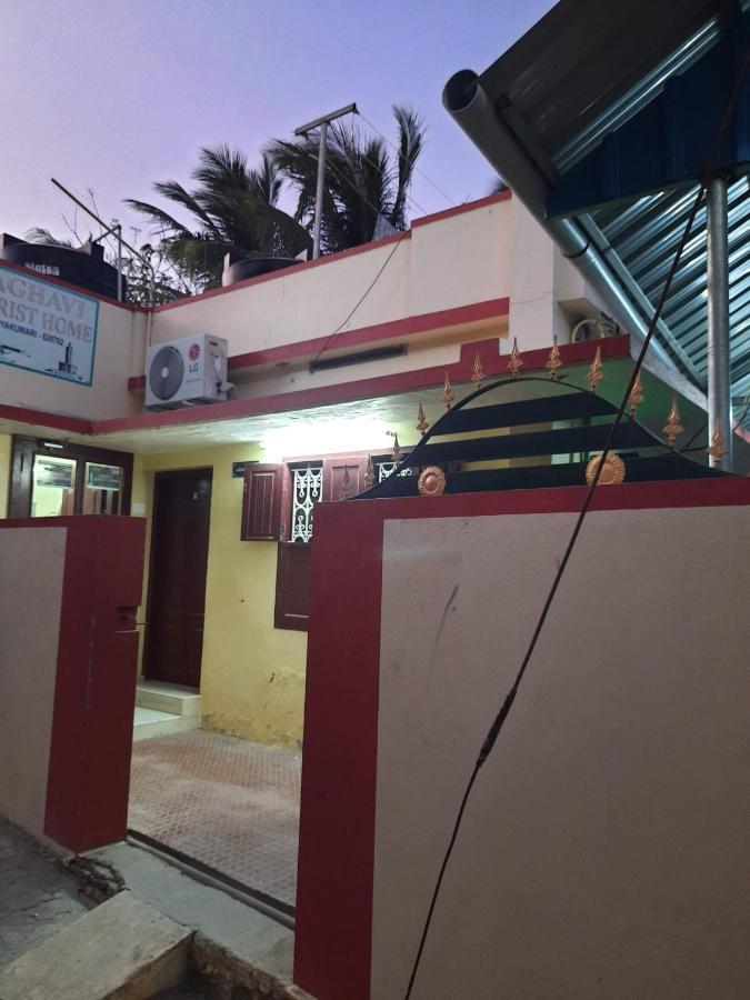 Raghavi Tourist Home Канниякумари Экстерьер фото