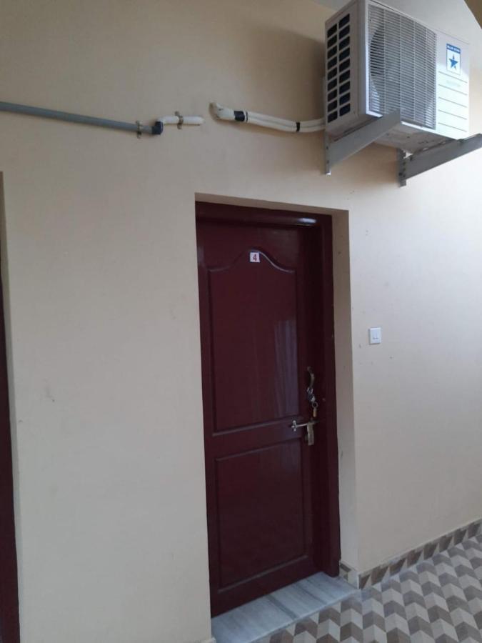 Raghavi Tourist Home Канниякумари Экстерьер фото